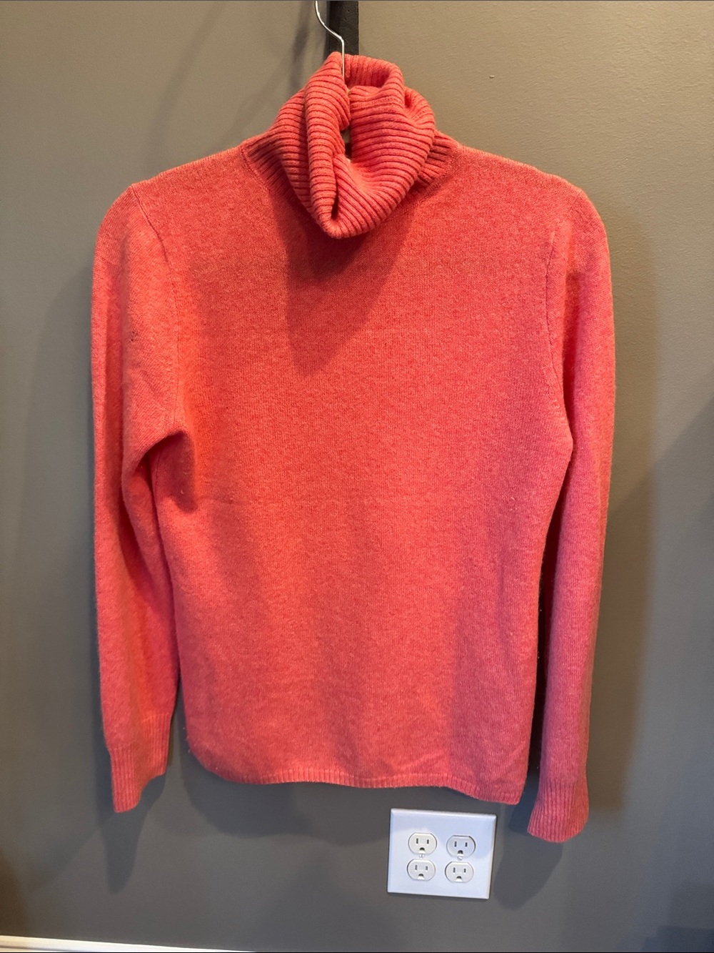 100% Cashmere Coral Pink Cowl Neck Sweater Size M